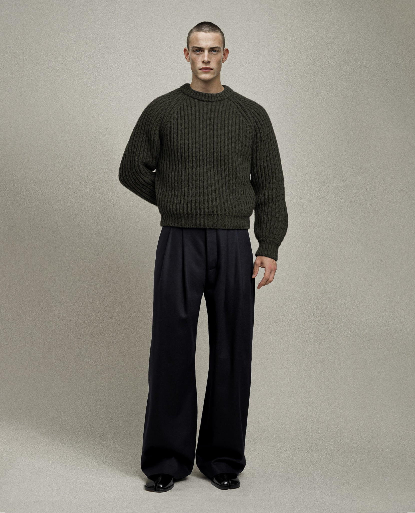 The "Raglan" Sweater - Loden Green