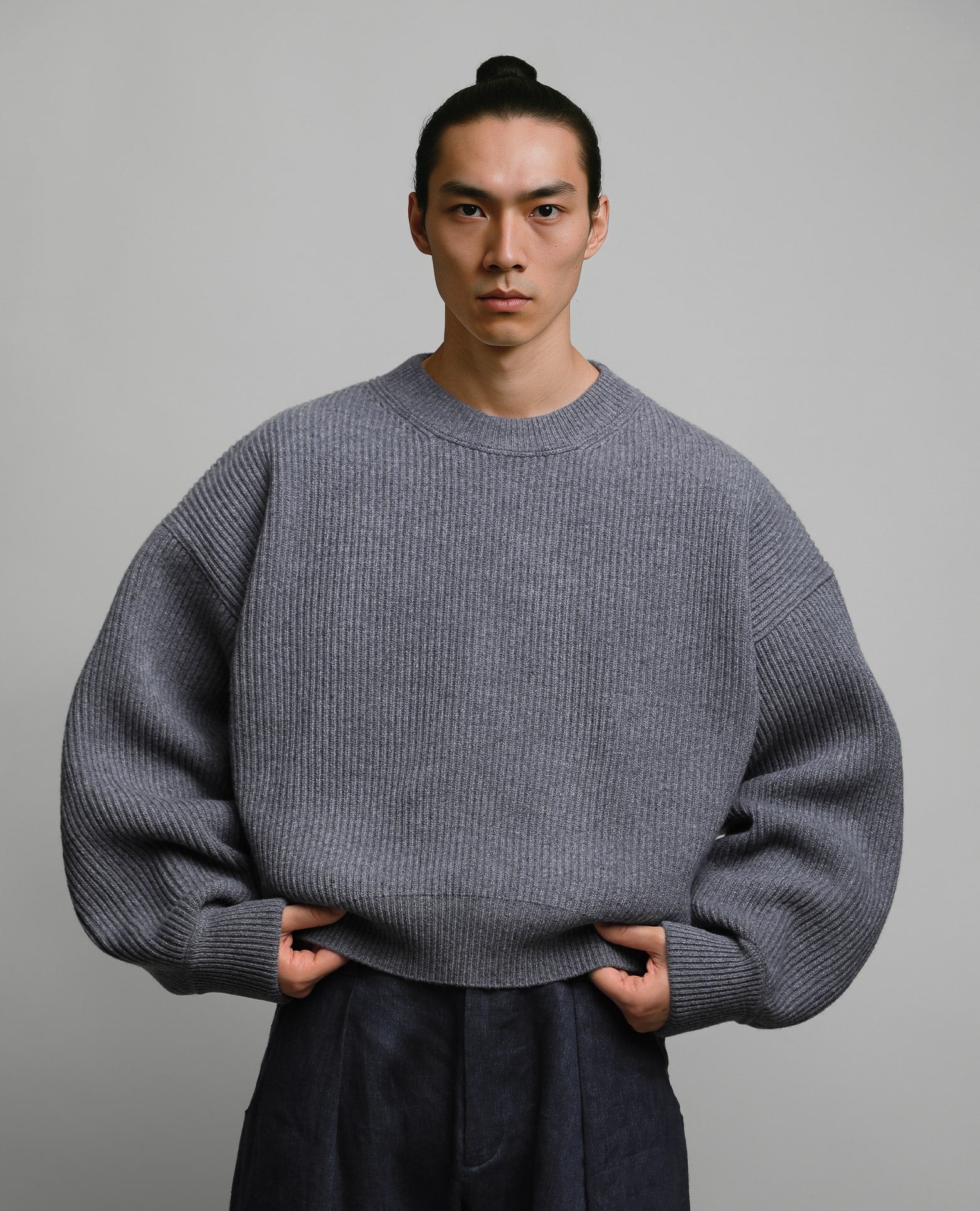 THE SWEATER V2 - GREY