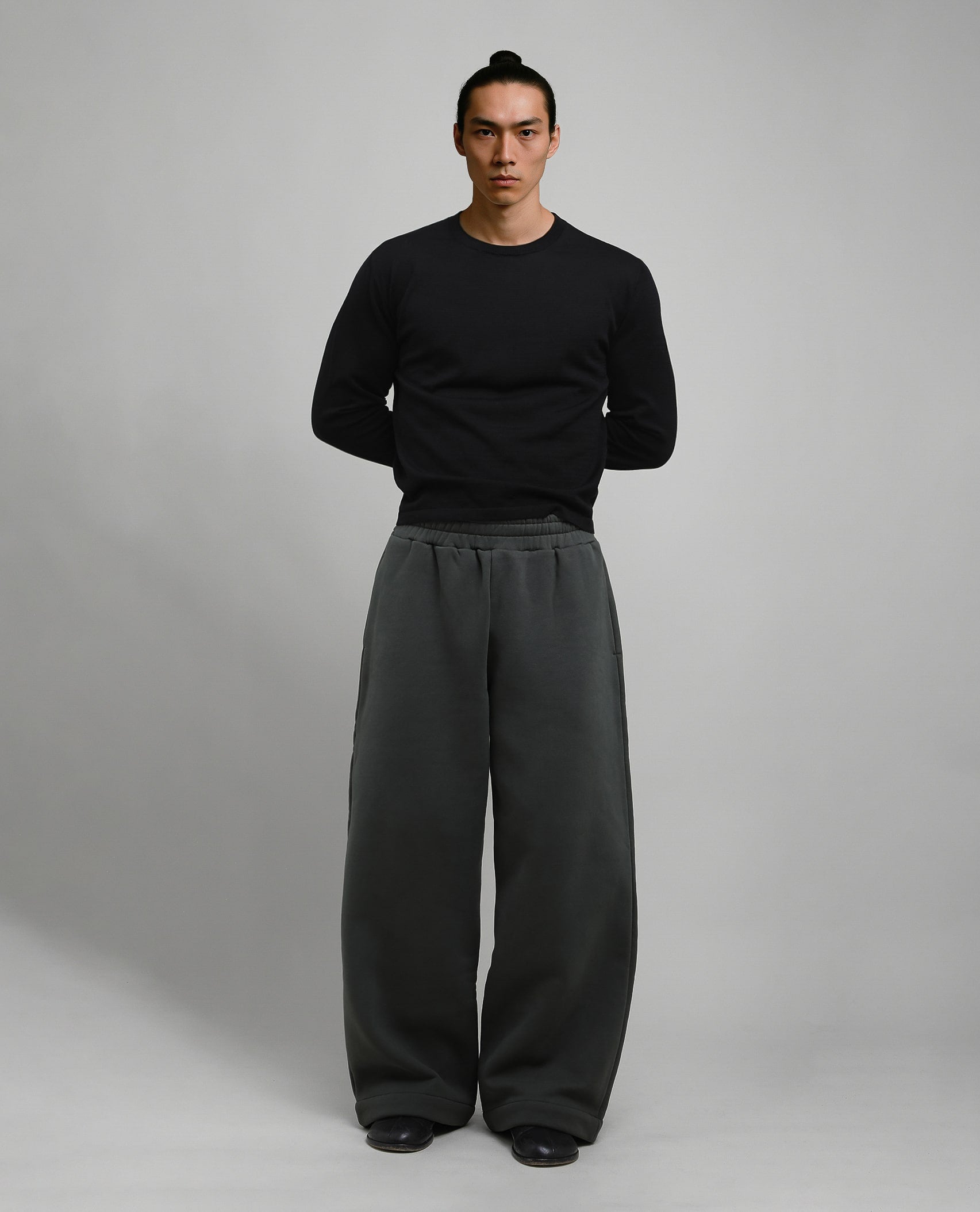 THE TRACKPANTS V4